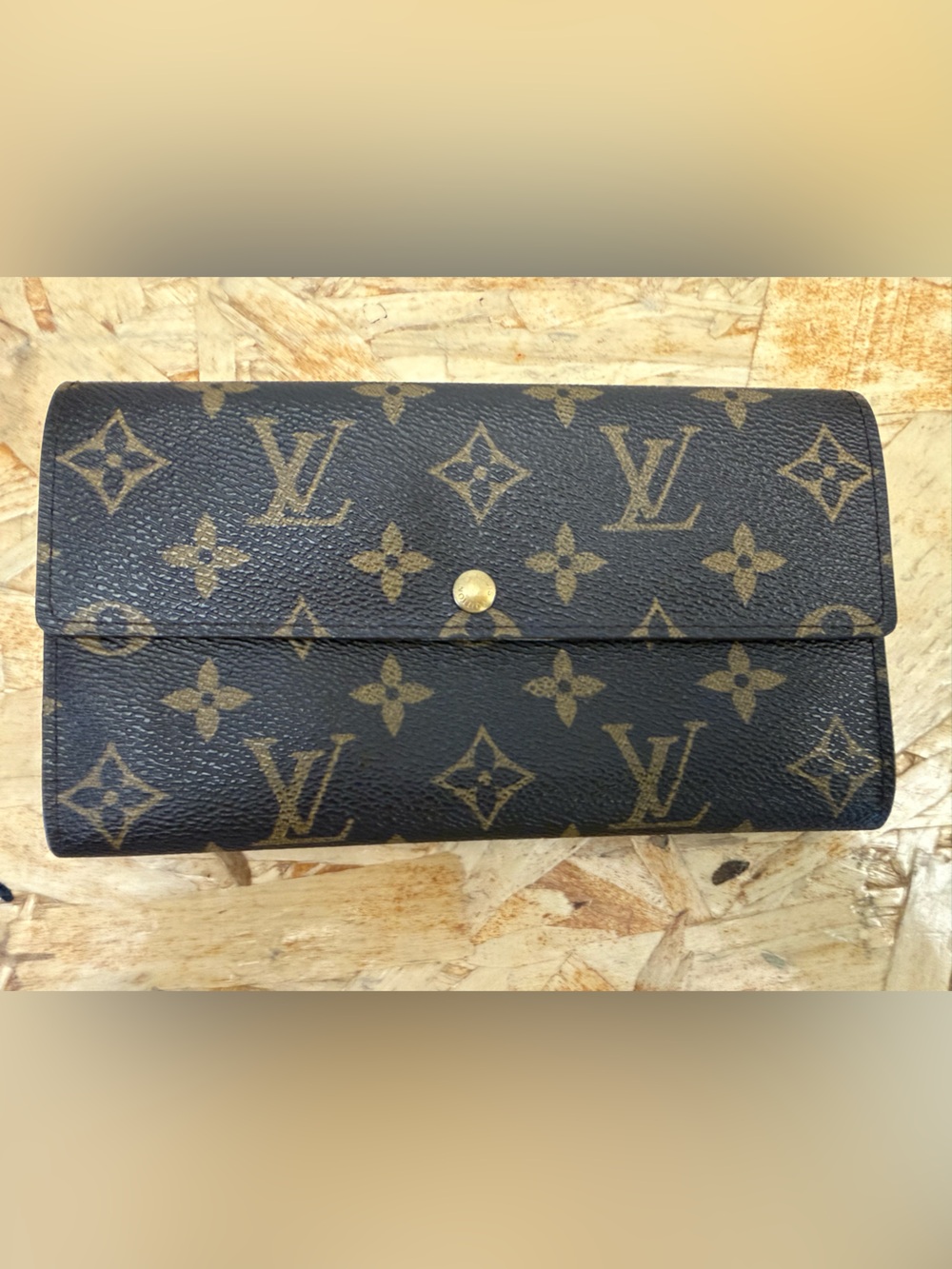 Louis Vuitton Monogram Sarah Wallet in Brown and Gold